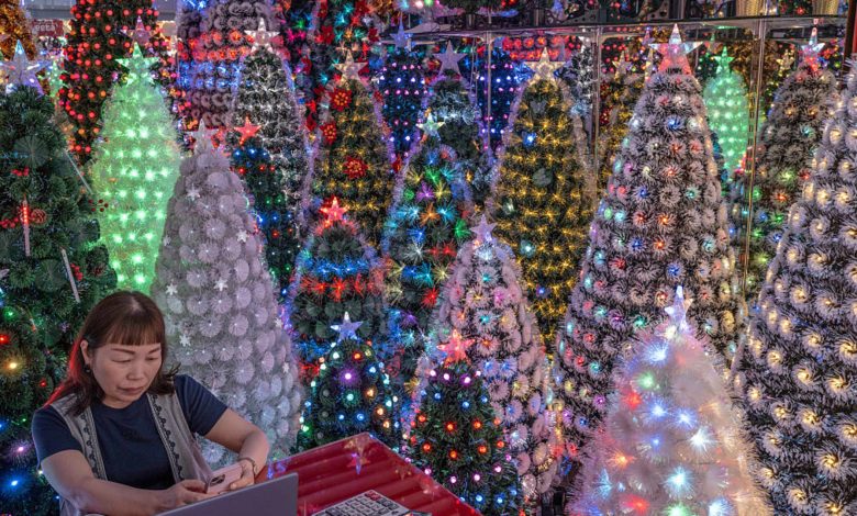 Hormuz disruptions hit China’s Christmas capital and holiday spending