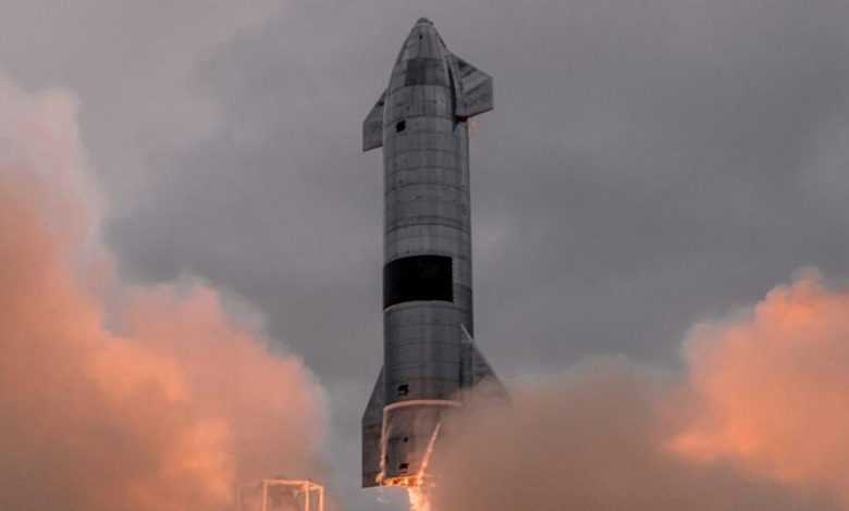 SpaceX files confidentially for IPO on day Nasa launches first moon mission in half a century