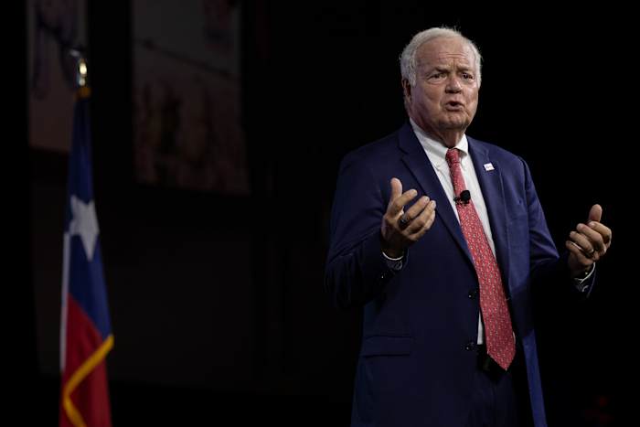 Texas oil and gas regulator Wayne Christian peddles oil-backed crypto coin