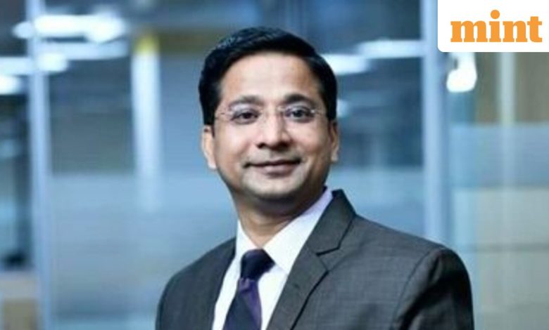 Rajesh Palviya of Axis Sec suggests Glenmark Pharma, Marico, SAIL shares to buy on 24 April