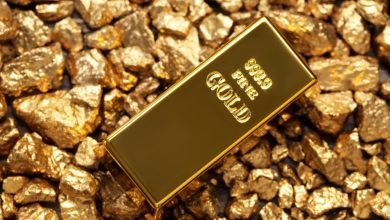 Gold Drops 15% From Record Highs But Standard Chartered Says Buy The Dip – SPDR Gold Shares (ARCA:GLD)