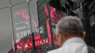 Stocks set for weekly gain, oil below $US100 a barrel