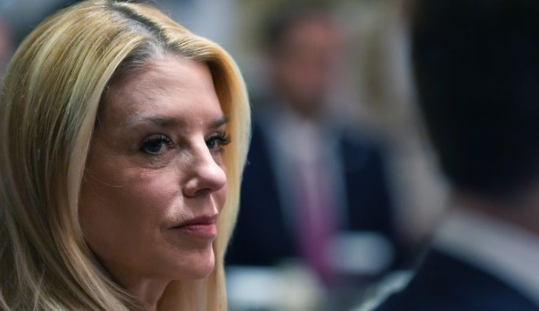 Trump has discussed ousting Attorney General Pam Bondi, sources say