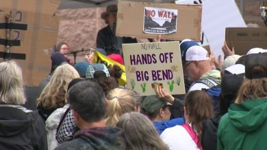 Bipartisan rally held at Texas Capitol to oppose proposed border wall near Big Bend National Park