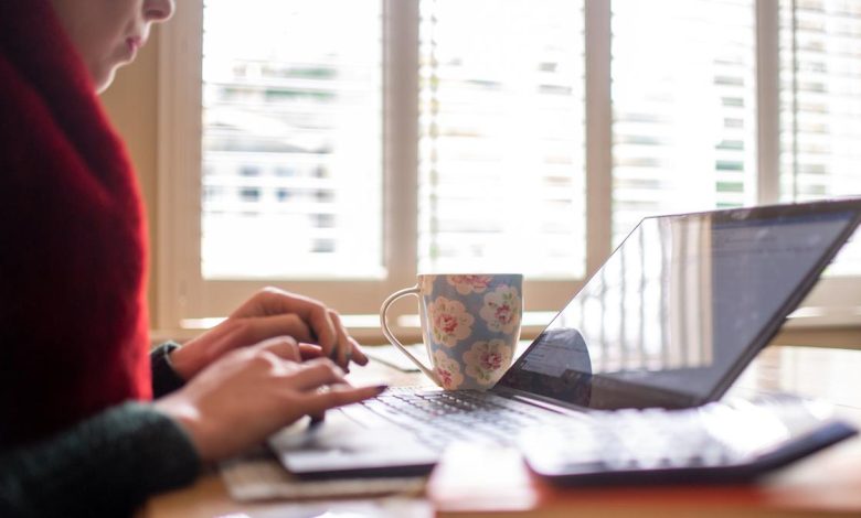 Good work-life balance tops wish-list when looking for new job, survey suggests