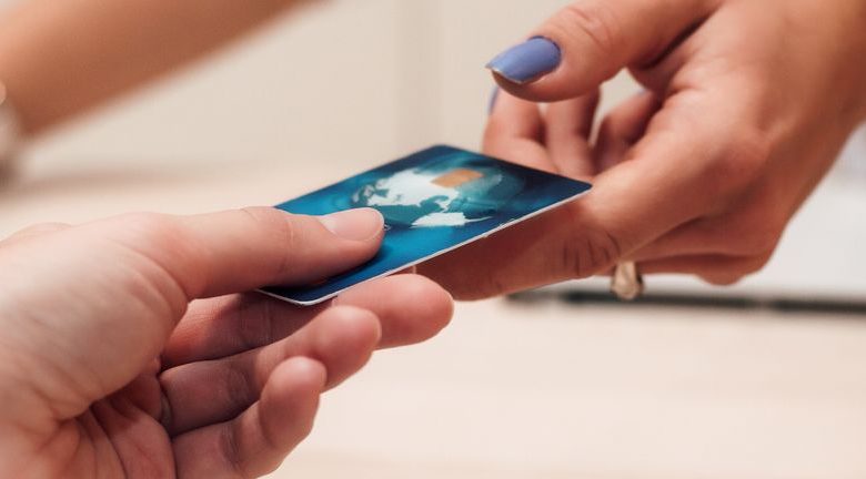 A Look At SoFi Technologies (SOFI) Valuation After Expanding Its Loan Platform Partnerships