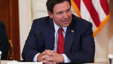 Florida’s redistricting fight puts Ron DeSantis back in the Republican spotlight