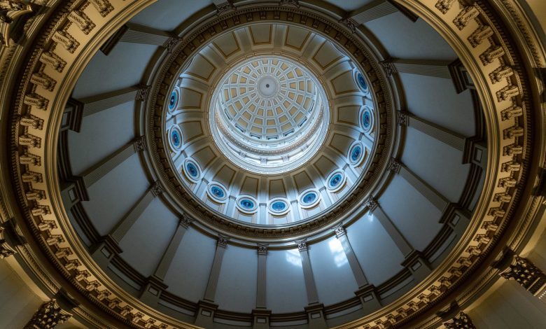 Transparency bill for Colorado legislature caucuses falls apart