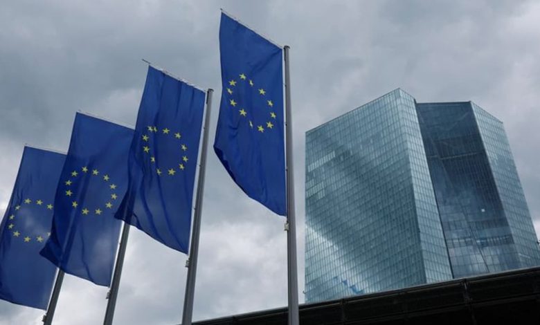 Central Bank Hawks Shake Bond Markets, Tech Stocks Unshaken