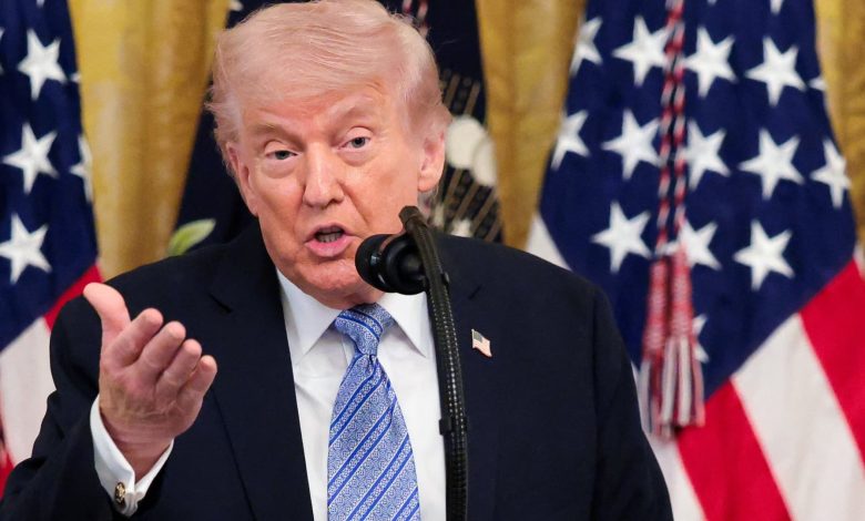 Trump threatens EU if no trade deal is signed by new deadline