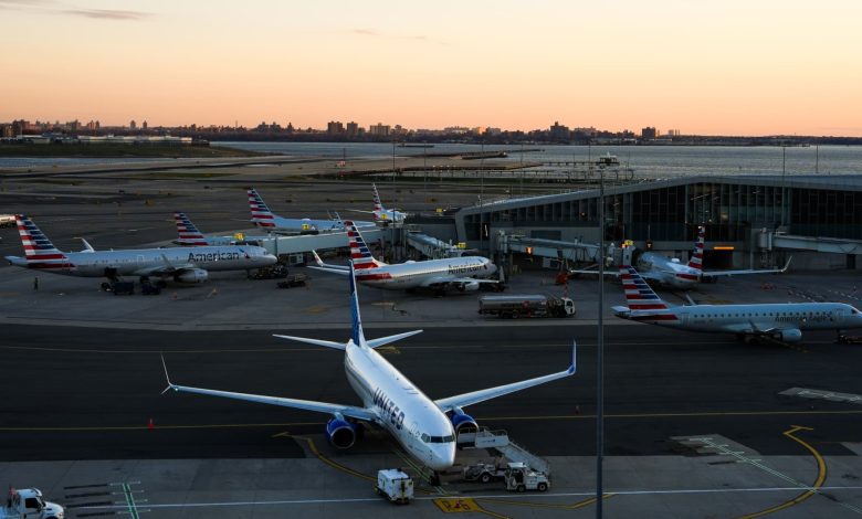 Sinkhole shuts runway at LaGuardia Airport, delaying flights