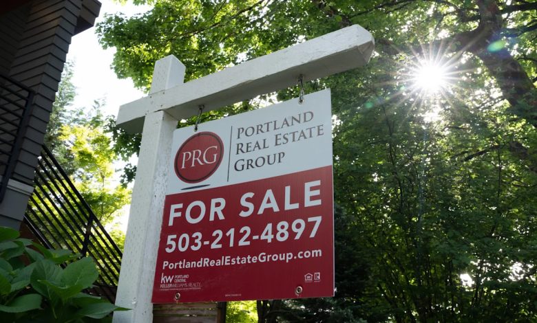 Mortgage and refinance interest rates today