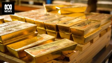 Plummeting gold price impacts Australian dollar as Iran war pushes it into bear market Plummeting gold price impacts Australian dollar as Iran war pushes it into bear market