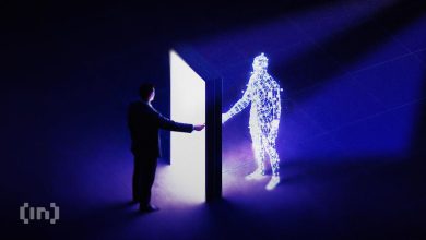 Crypto Lawyer Warns Anthropic Stock Crackdown Risks Litigation as Claude Launches on AWS