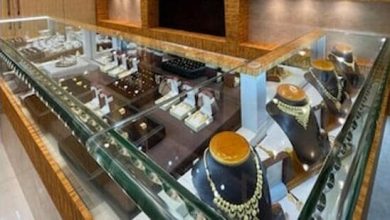 No glitter in gold markets; thousands of livelihoods at stake in Western UP