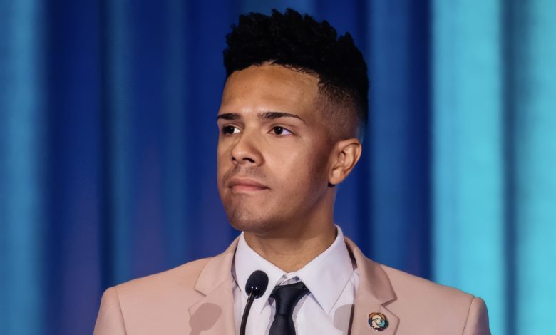 Brandon Wolf returns to Equality Florida as Senior Comms Director Brandon Wolf returns to Equality Florida as Senior Comms Director