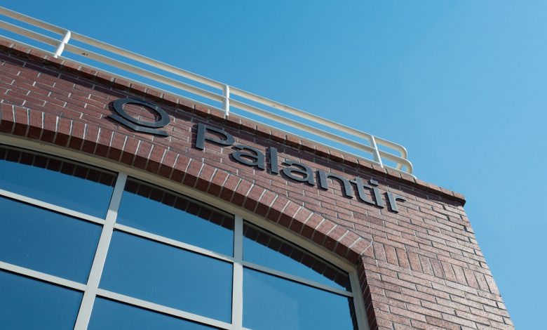 Palantir Earnings: Triple-Digit Growth, but Does the Valuation Make Sense?