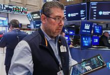 Tech stocks rally rolls on as US-China talks underway