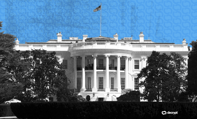 Trump Orders Fed to Review Crypto Firms’ Access to Master Accounts Trump Orders Fed to Review Crypto Firms’ Access to Master Accounts