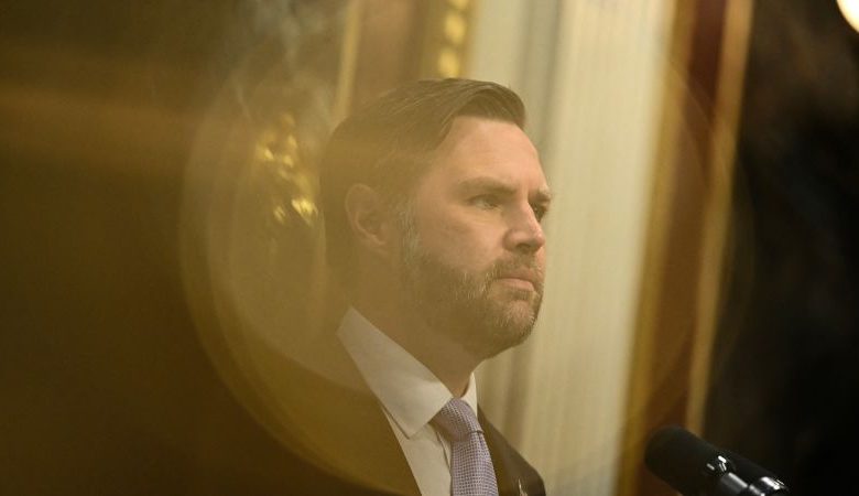 As Trump fuels Vance vs. Rubio speculation, his vice president makes anti-fraud push As Trump fuels Vance vs. Rubio speculation, his vice president makes anti-fraud push