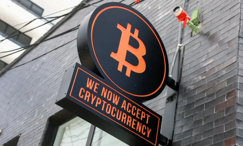 Bitcoin ETFs Bleed 8M In Biggest Daily Exit Since Jan, BTC Struggles Bitcoin ETFs Bleed 8M In Biggest Daily Exit Since Jan, BTC Struggles