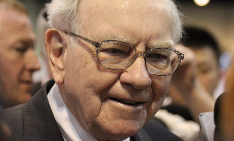 The Best Warren Buffett Stocks to Buy With ,000 Right Now