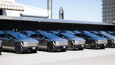 SpaceX is worth less than half its IPO target price, Morningstar says