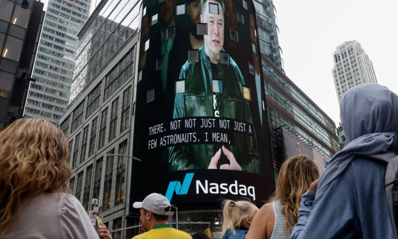 Short sellers load up against SpaceX as stock retreats back to IPO price Short sellers load up against SpaceX as stock retreats back to IPO price
