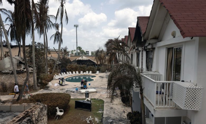 Fire destroys Dominican Republic resort; 1,700 tourists evacuated Fire destroys Dominican Republic resort; 1,700 tourists evacuated