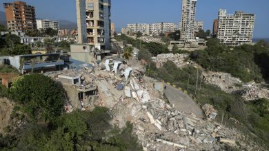 Thousands still missing after devastating Venezuela quakes