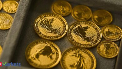 Gold extends losses on US interest rate-hike fears