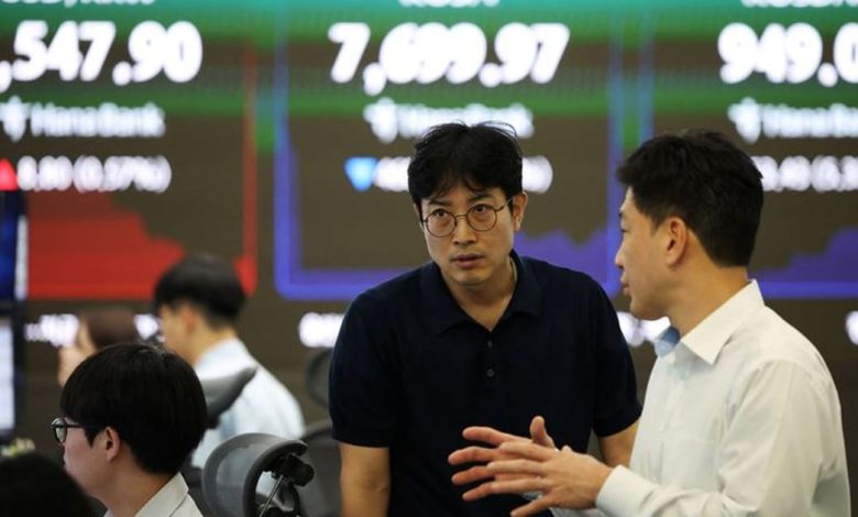 Global Tech Stocks Plunge as Rate Hike Fears Rise Global Tech Stocks Plunge as Rate Hike Fears Rise