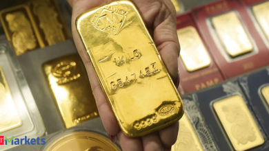 Gold on track for third weekly loss on firm dollar, hawkish Fed signals Gold on track for third weekly loss on firm dollar, hawkish Fed signals