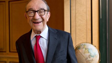 Alan Greenspan, former Federal Reserve chairman, dies at 100 | Politics and Government