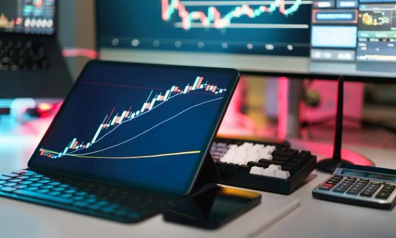 Bitcoin is stuck near ,000 as ETF outflows reach a sixth week Bitcoin is stuck near ,000 as ETF outflows reach a sixth week