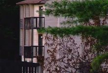 Rental junk fee ban, lease transparency bill off to Pritzker | Illinois Politics