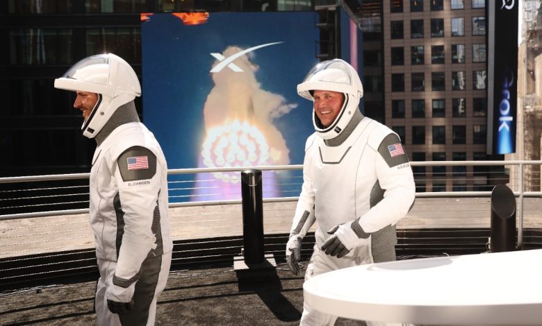 SpaceX pushes US share sales to record US1 bil at mid-year
