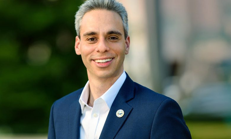 James Uthmeier backs Scott Singer in crowded CD 25 Republican primary