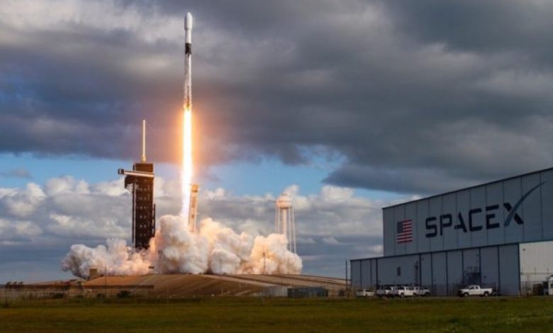SpaceX Shares Fall 7% After Post-IPO Rally Fades SpaceX Shares Fall 7% After Post-IPO Rally Fades
