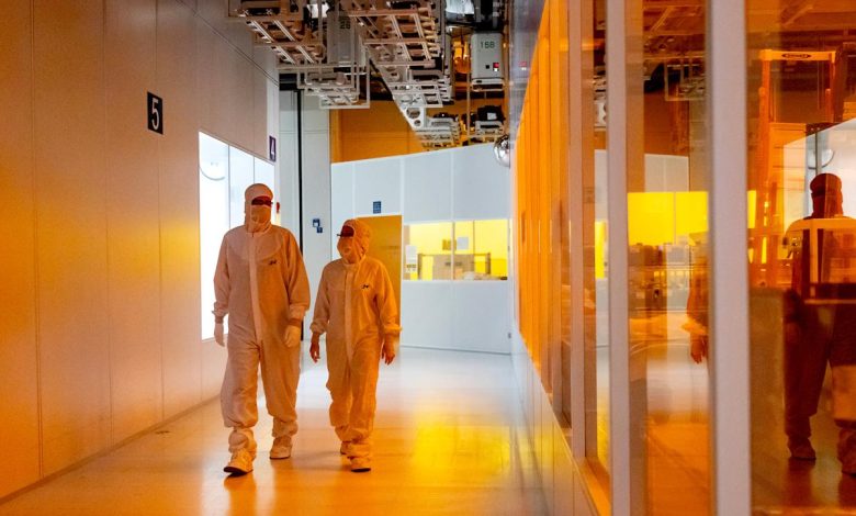 Tech stocks mixed ahead of Micron earnings Wednesday