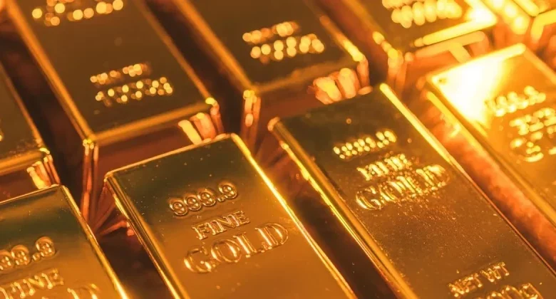 Spot gold extends losses, falls over 3% to ,336 per ounce as strong jobs data rattles markets Spot gold extends losses, falls over 3% to ,336 per ounce as strong jobs data rattles markets