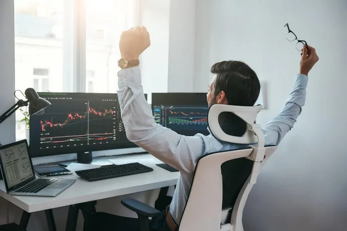 3 Simple ETFs to Buy With ,000 and Hold for a Lifetime 3 Simple ETFs to Buy With ,000 and Hold for a Lifetime