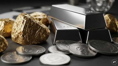 Gold edges lower, silver gains: Key triggers shaping market sentiment Gold edges lower, silver gains: Key triggers shaping market sentiment