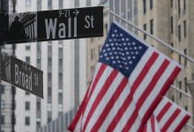 US stocks close day in red as tech shares down sharply