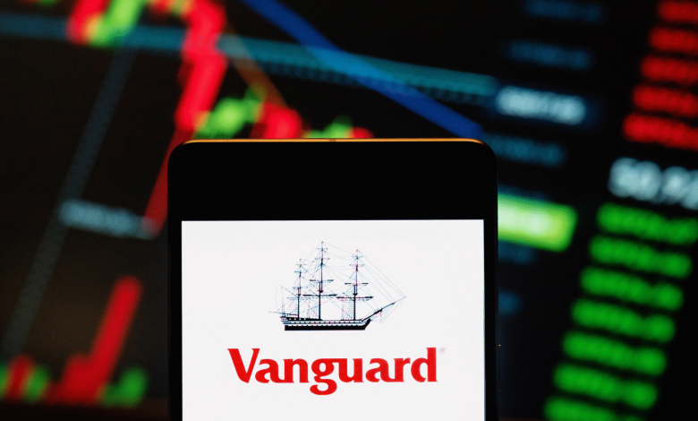 Vanguard Dethrones BlackRock as America’s ‘Definitive King’ of ETFs Vanguard Dethrones BlackRock as America’s ‘Definitive King’ of ETFs