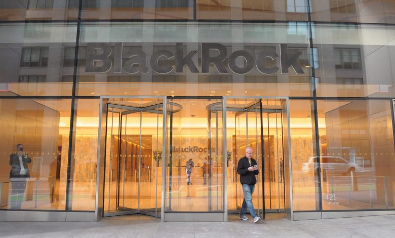 BlackRock Becomes First Mega Issuer to Launch Covered Call Bitcoin ETF