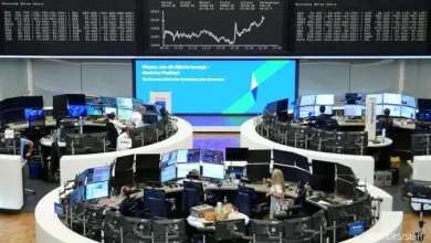 GLOBAL MARKETS-Stocks Mixed, Oil and Treasury Yields Drop on Iran-US Pause