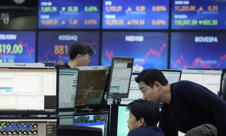 Global Market Today: Shares edge higher in Asia as oil dips, earnings loom Global Market Today: Shares edge higher in Asia as oil dips, earnings loom