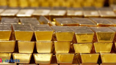 Investors take to gold dip as Mideast war rages on Investors take to gold dip as Mideast war rages on