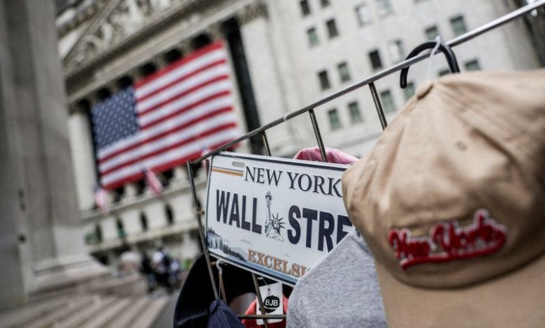 Oil plunges, stocks ‘n’ bonds shrug | WKZO | Everything Kalamazoo